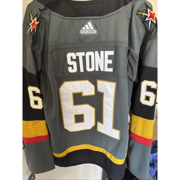 Las Vegas Golden Knights Jersey Size 50 Stone 61 Hockey Men’s- NWT - Picture 4 of 4